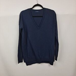 Gap Mens V neck sweater NWOT